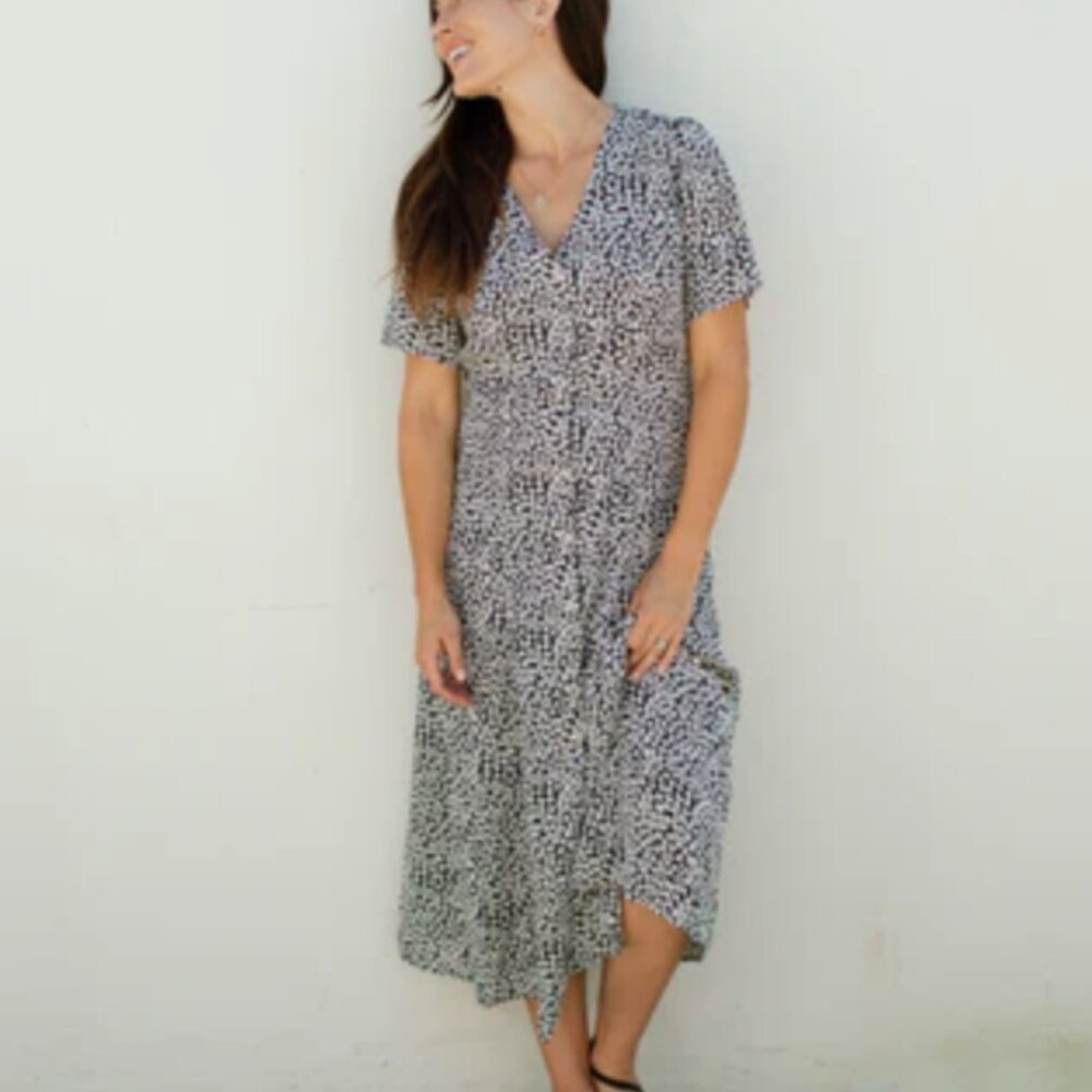 Carly Jean Los Angeles (CJLA) Brynn Dress - Black Flora